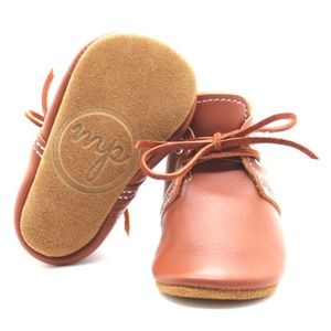 Mon Petit baby booties size 7 new